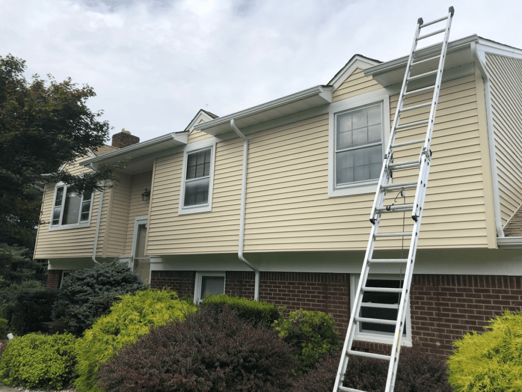 New Gutter and Vinyl Siding Installation in Branchburg, NJ 08876